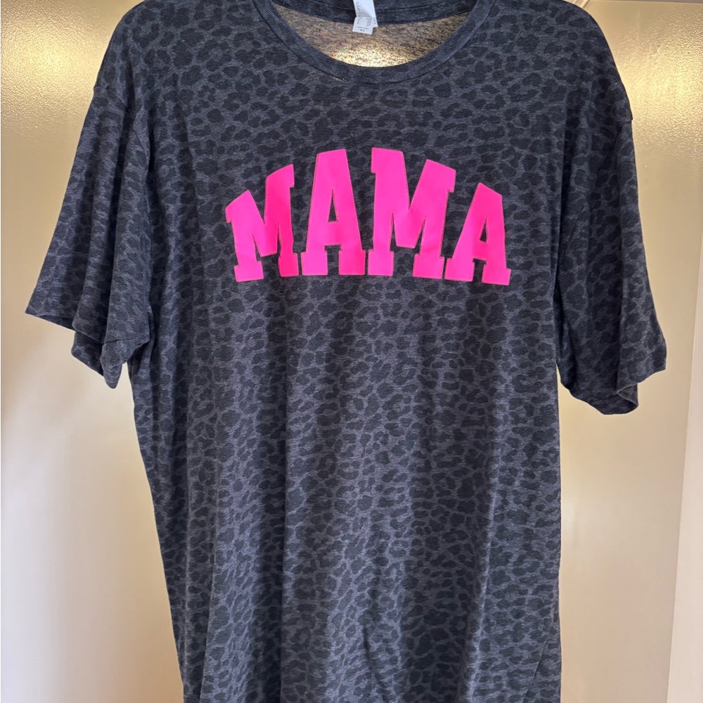Women's Charcoal Leopard Tee with Pink 'MAMA'